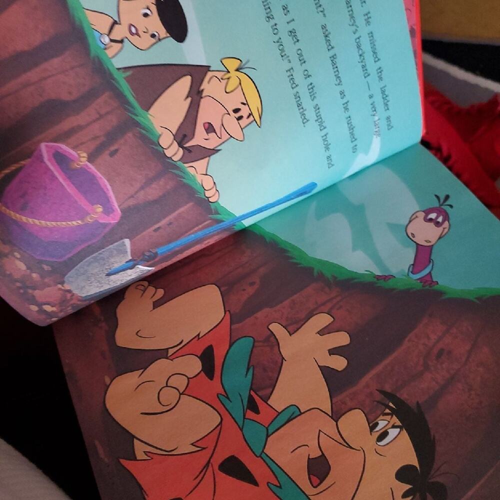 Cartoon Classics Comic - Picture 2 of 4